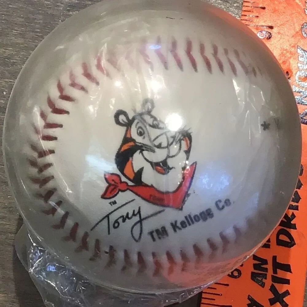 Vintage tell me the tiger baseball knob